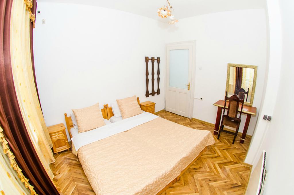 Central Guesthouse Five Corners Szófia Szoba fotó