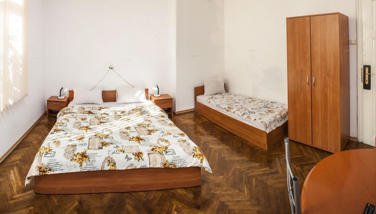 Central Guesthouse Five Corners Szófia Kültér fotó