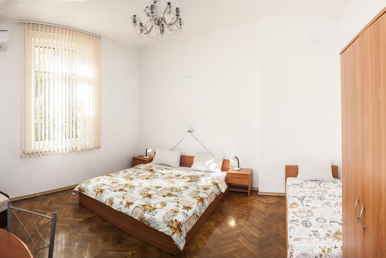 Central Guesthouse Five Corners Szófia Kültér fotó