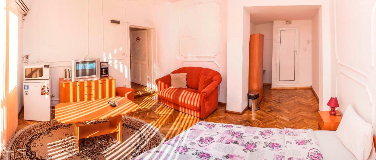 Central Guesthouse Five Corners Szófia Kültér fotó